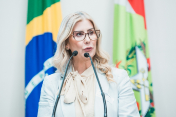 Notícia - Universidade Gratuita: “Haverá suspensão de bolsas e devolução de valores”, diz Luciane Ceretta sobre suspeitas de fraude