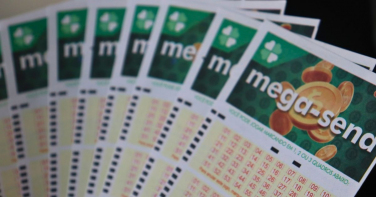 Notícia - Concurso 2980 da Mega-Sena sorteia prêmio de R$ 45 milhões nesta quinta-feira (5)