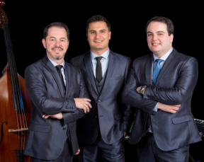 Notícia - A música do Mistura Fina no Nomes & Marcas 