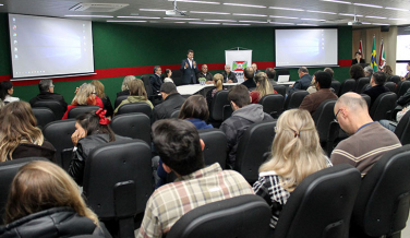 Notícia - Prefeitura promove 1º Seminário de Gestão de Resíduos Sólidos em Criciúma