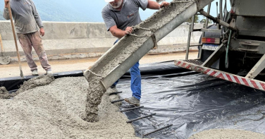 Notícia - Ministro crava e obra histórica na Serra da Rocinha será entregue neste mês