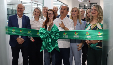 Notícia - Jorginho Mello celebra novo Centro de Reabilitação e laboratórios da Unesc