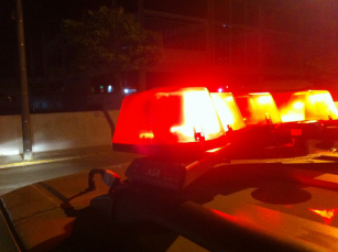 Notícia - Dupla armada rouba carro em Criciúma