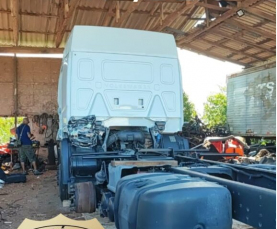 Notícia - Polícia Civil investiga estelionato após localizar desmanche de caminhões em Içara