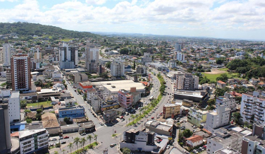 Notícia - Convênio entre Prefeitura de Criciúma e Caixa facilitará pagamentos de impostos
