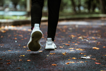 Notícia - Vai correr hoje? Veja horários, dicas e como se inscrever na Track & Field Night Fall Run