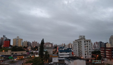 Notícia - Quarta-feira com chuva e frio na região