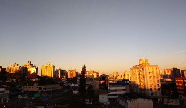 Notícia - Sexta-feira ensolarada e fria na região