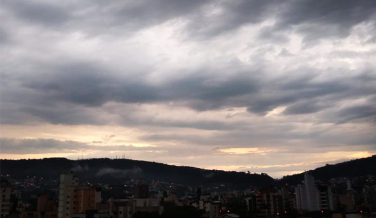 Notícia - Terça-feira com chuva na região