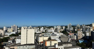 Notícia - Previsão aponta calor de até 32°C em Criciúma antes de virada no tempo