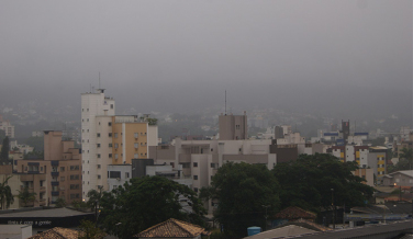 Notícia - Terça-feira com chuva na região