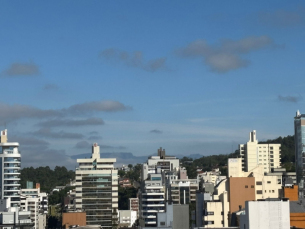 Notícia - Domingo terá manhã sem chuva e mudança no tempo durante a tarde em Criciúma