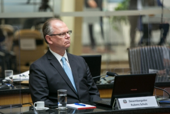 Notícia - Por 6 votos de diferença: Rubens Schulz é eleito presidente do TJSC