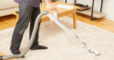 Notícia - As 6 coisas que você nunca deve limpar sozinho em casa