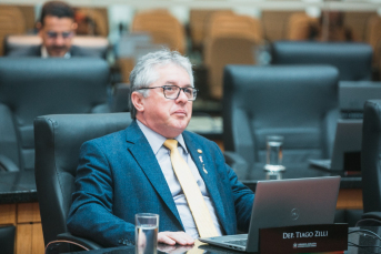 Notícia - [Áudio] Tiago Zilli é empossado coordenador da bancada do Sul na Alesc