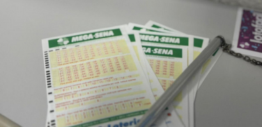 Notícia - Concurso  da Mega-Sena: veja os números sorteados neste sábado (21)