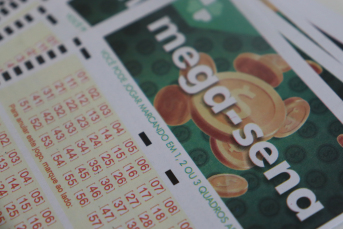 Notícia - Concurso 2994 da Mega-Sena sorteia prêmio de 20 milhões nesta quinta