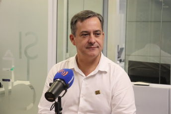 Notícia - No dia da eleição, Vaguinho destaca importância da democracia