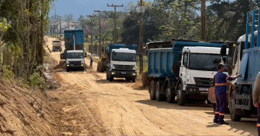 Notícia - Obra de R$ 3,7 milhões avança e cria nova ligação asfaltada no interior de SC