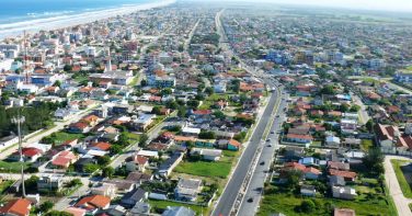 Notícia - SC ganha nova obra de R$ 4,7 milhões com pavimentação de avenida estratégica no litoral