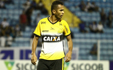 Sueliton compartilha vídeo e defende Paulo Baier nas redes sociais