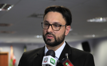 Defensor público reafirma que Moisés agiu com dolo e cobra Alesc