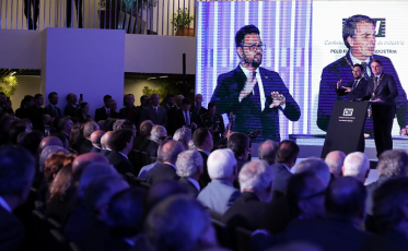 Em evento com Bolsonaro, FIESC defende infraestrutura e reformas