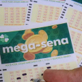 Concurso 3005 da Mega-Sena: veja os números sorteados nesta quinta-feira (7)