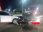 Colisão entre dois carros deixa jovem ferida e mobiliza bombeiros em Araranguá