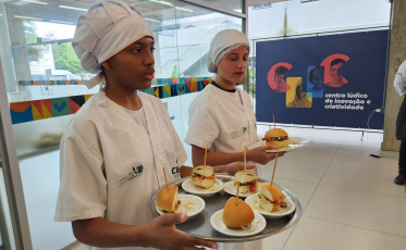 Bairro da Juventude: receitas gastronômicas de adolescentes estarão em livro