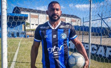 Ex-jogador Brasão é uma das vítimas de ataque a tiros que matou dois homens em Tubarão