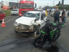 Motociclista de 24 anos fica inconsciente após colidir com carro na SC-445, em Içara