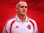 Internacional anuncia Eduardo Baptista após treinador deixar o comando do Criciúma