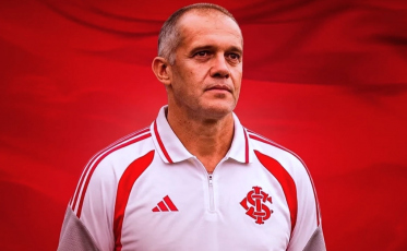 Internacional anuncia Eduardo Baptista após treinador deixar o comando do Criciúma