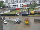 Chuva provoca alagamentos em ruas de Criciúma e avança para região do Estádio Heriberto Hülse