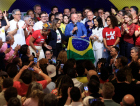 Após virada inédita, Lula agradece eleitores e critica big techs: “Vamos ter que regular”