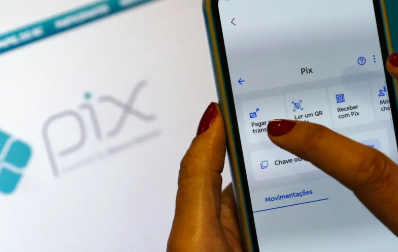 Banco Central altera regras do Pix e libera débito automático em contas-salário