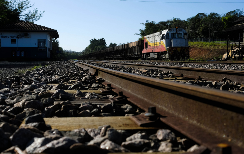 De pai para filho: ferrovia une gerações e movimenta R$ 5 bilhões em SC