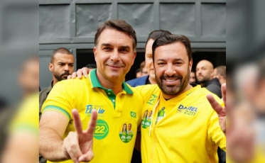 Daniel Freitas mantém campanha por Flávio Bolsonaro após reeleição: 