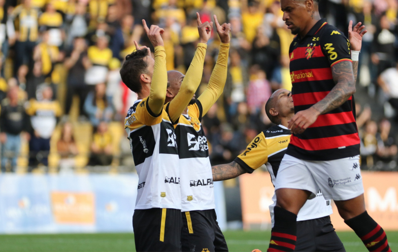 De olho no acesso direto, Criciúma busca quebra de tabu de mais de 20 anos contra o Sport