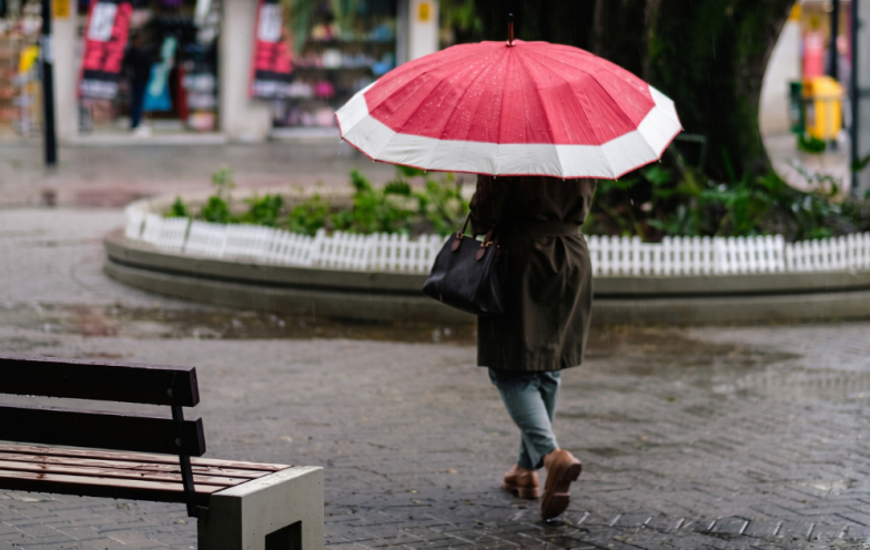 Domingo de eleições terá chuva e temperaturas amenas no Sul de SC; veja a previsão completa