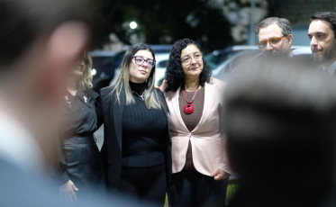 OAB faz ato por advogada agredida por PMs em SC