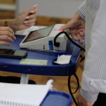 Eleitora é impedida de votar em SC após outra pessoa usar sua inscrição, diz cartório