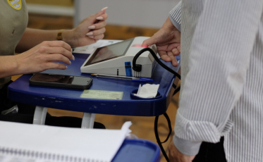 Eleitora é impedida de votar em SC após outra pessoa usar sua inscrição, diz cartório