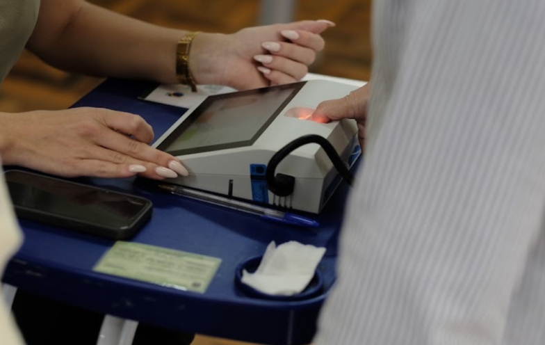 Mais de 34 mil votos foram registrados após as 17h no 2º turno, aponta TSE
