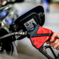 Gasolina ficará cerca de 36% mais barata em ação neste sábado em Criciúma