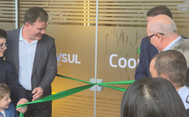 Coopera inaugura clínica com 12 especialidades e atendimento gratuito a 30 mil associados