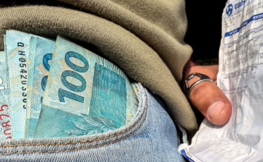 Economista da Fiesc diz que mercado exagerou e dólar deve recuar dos R$ 5,60