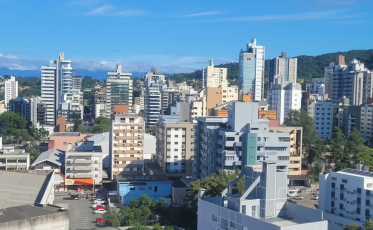 Quarta esquenta até 30°C no Sul de SC e chuva volta na quinta à noite