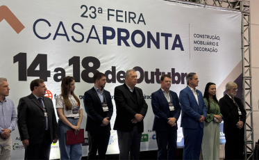 CasaPronta abre 23ª edição com 200 empresas e homenagem a pioneiro da arquitetura de Criciúma